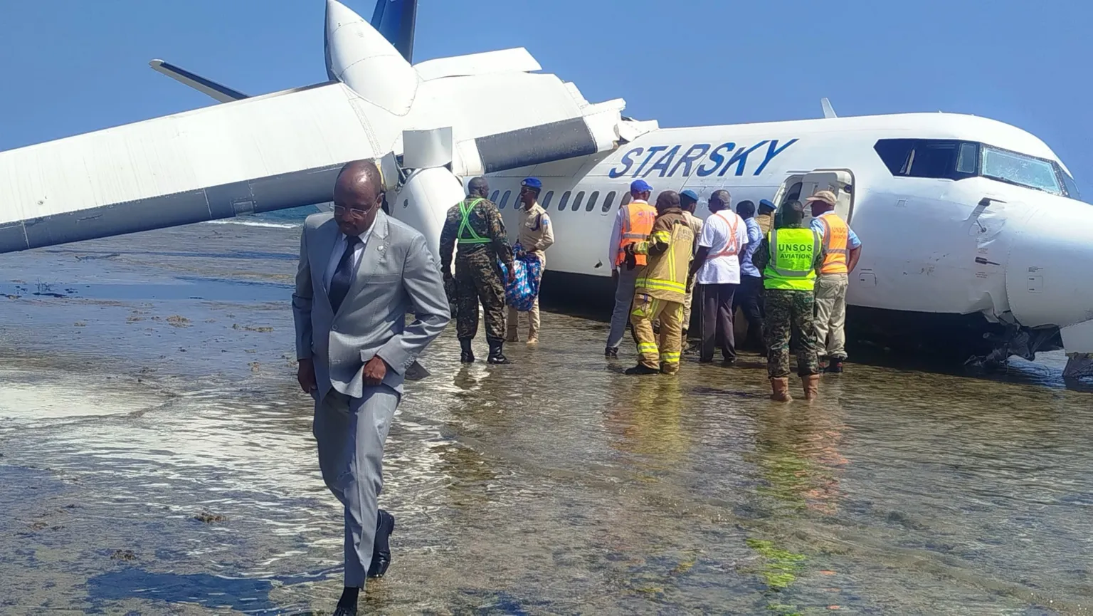 Calm Pilot Saves Lives in Mogadishu Crash